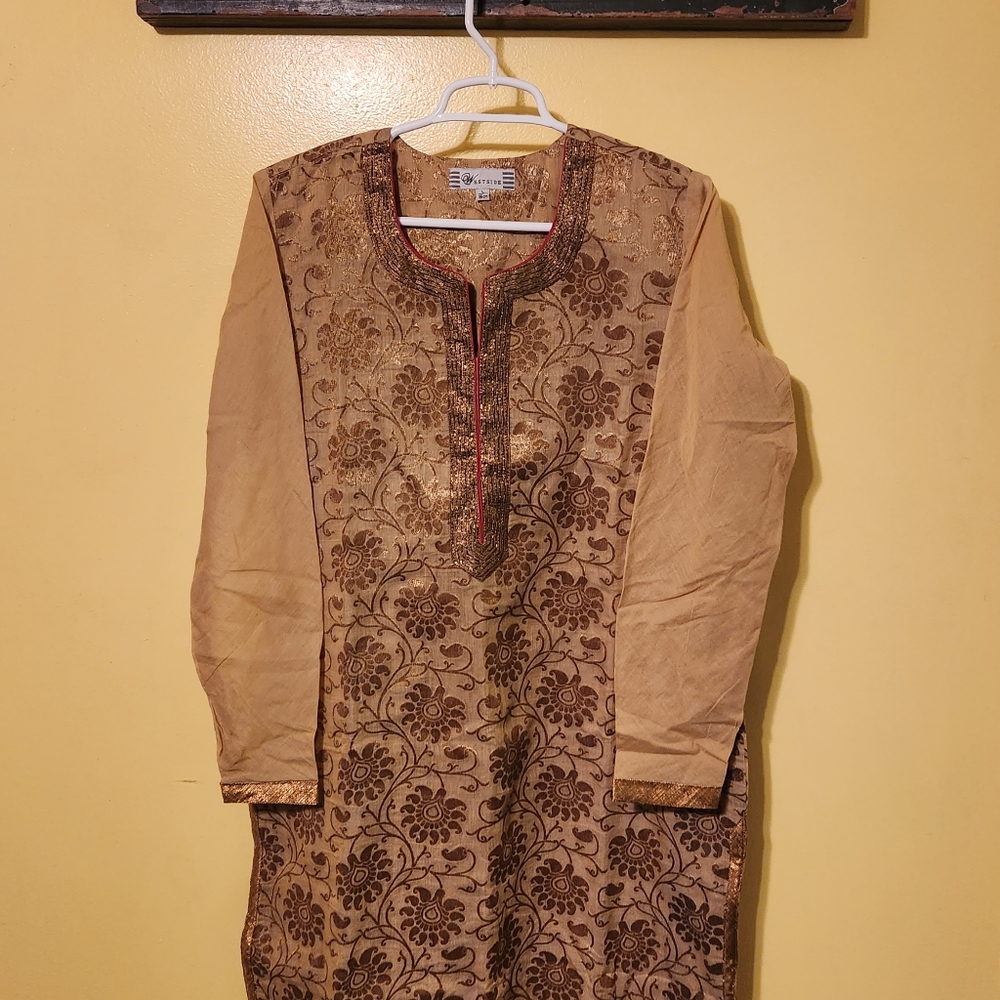 Women's Kurta. Size large.